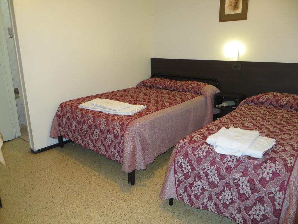 Hotel Margal Mendoza Exterior photo